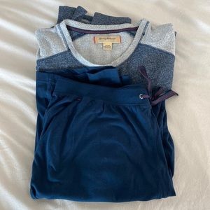 Tommy Bahama Mens Sleepwear Set in Navy and Gray.